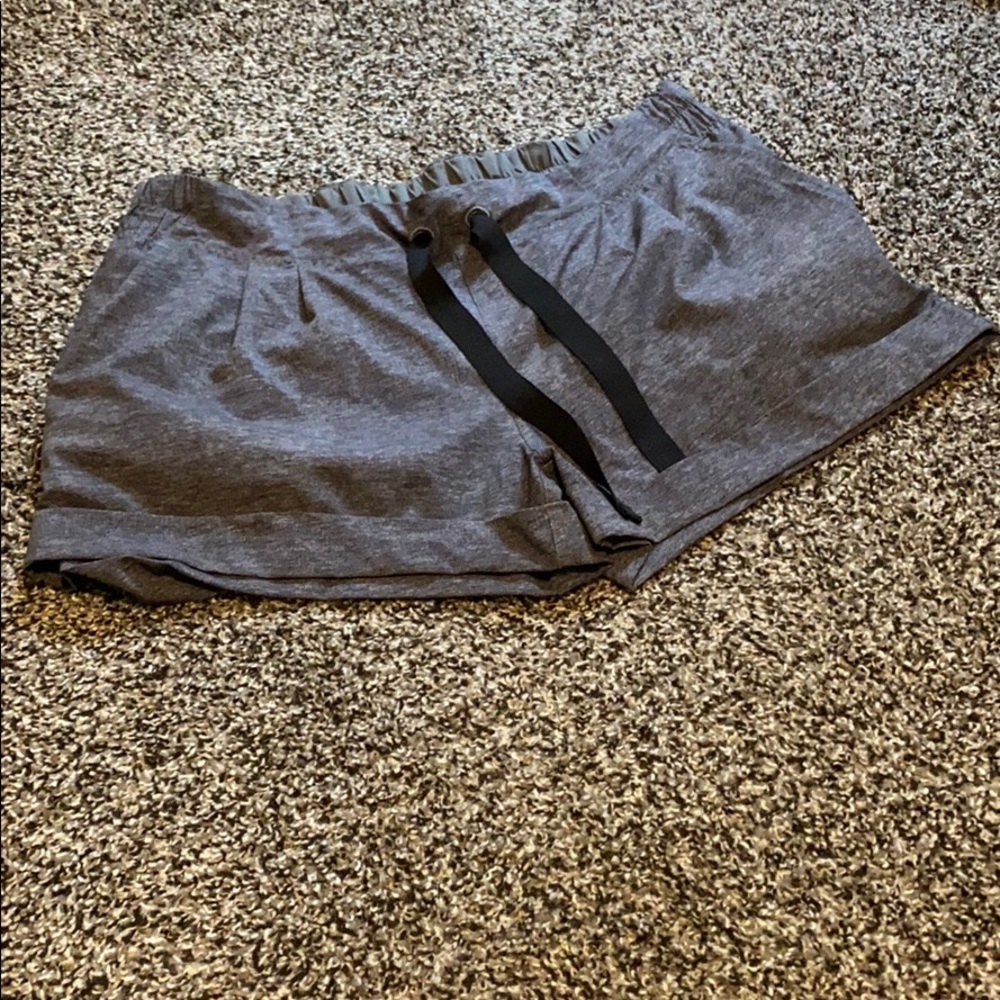 Lululemon Spring Breakaway Short